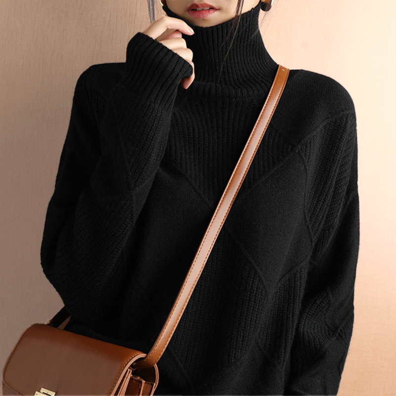 Elegant Turtleneck Sweater with Geometric Pattern